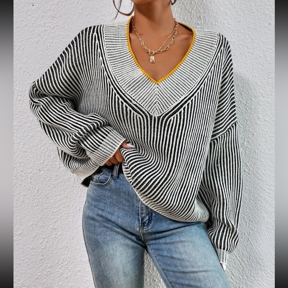 Plus size striped V neck sweater top - Picture 6 of 12